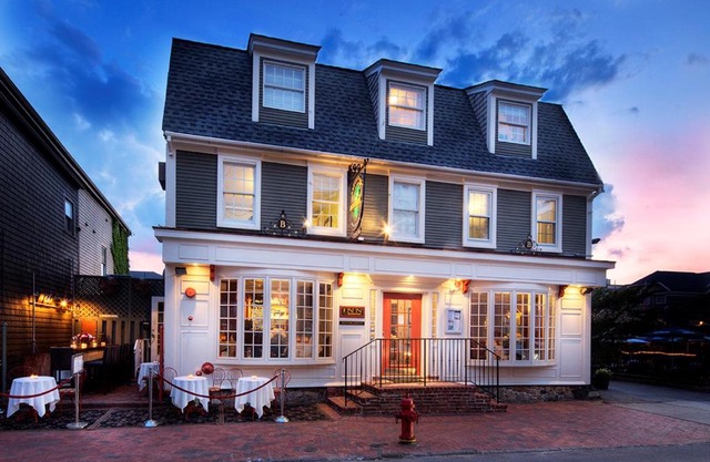 Bouchard Restaurant & Inn