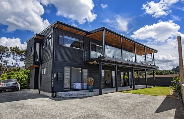Boulevard Beauty - Langs Beach Holiday Home