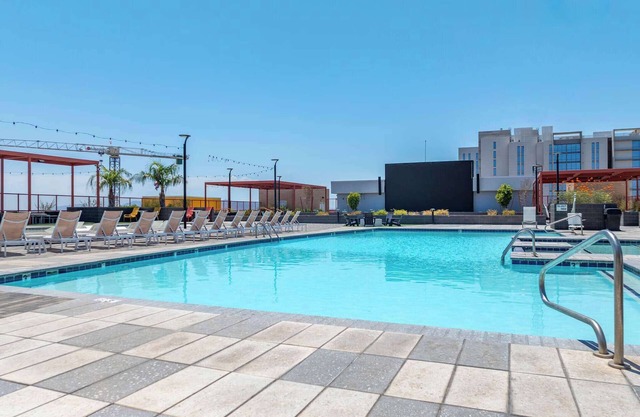 Boulevard Stays Modern Tempe 1BR ASU Pool, Gym 13