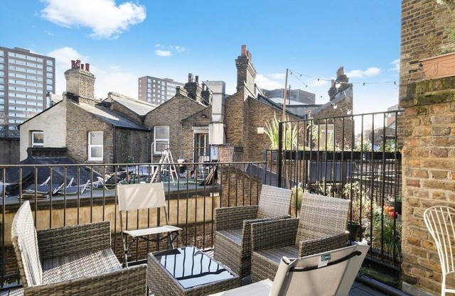Boutique Central Hackney Abode -&nbsp;Balcony -Sleeps 6