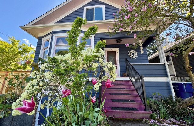 Neues Angebot ... BOUTIQUE CHIC GARDEN RETREAT befindet sich im Zentrum des Universums
