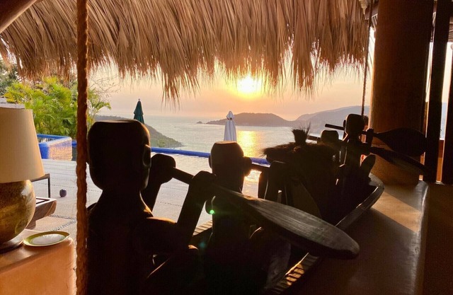 Boutique-Haus in der Zihuatanejo-Bucht, nur einen kurzen Spaziergang vom Strand entfernt.