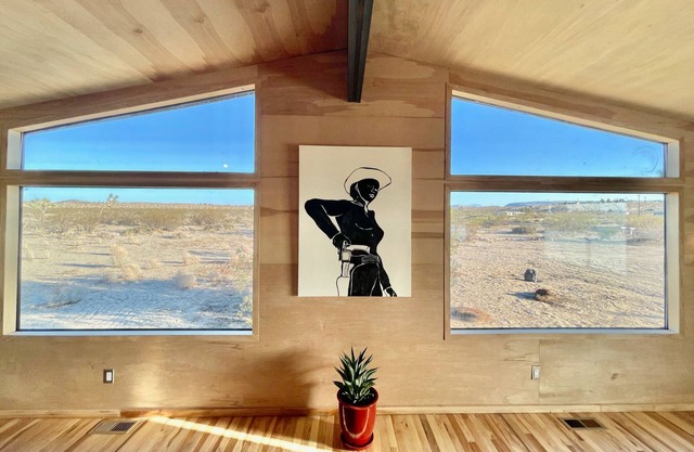 Boutique Landers Home on 6 acres w/ Great Views & Hot Tub