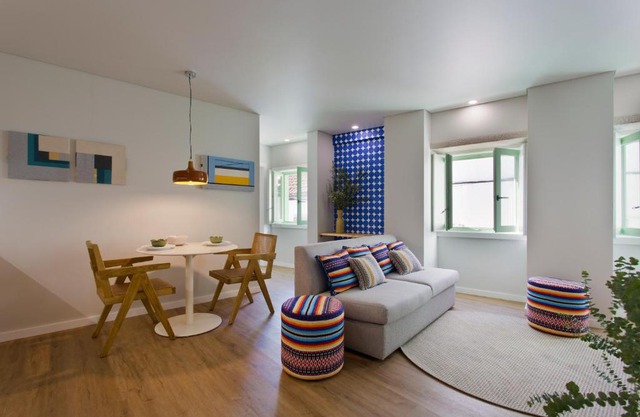 Boutique Rentals- SEA Breeze Apt