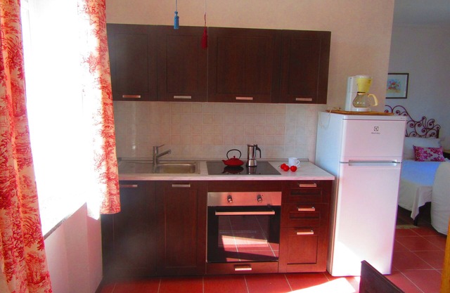 Boutique-Studio-Apartment im Weingebiet Roero im Piemont, in der Nähe von Asti und Alba.
