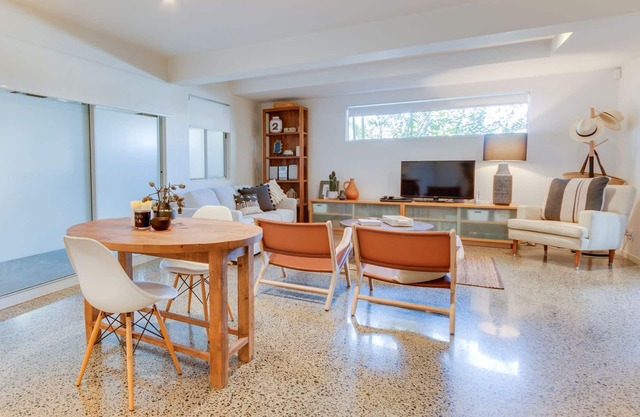 Boutique Studio in zentraler Lage - zu Fuß zum Hafen!