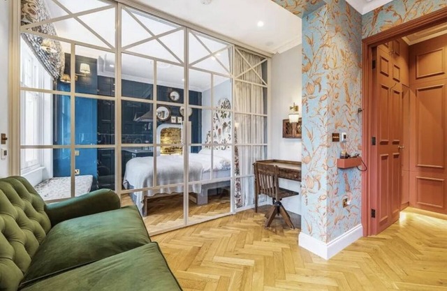 Boutique studio in Putney close to Wimbledon tennis and Putney Town Rowing Club
