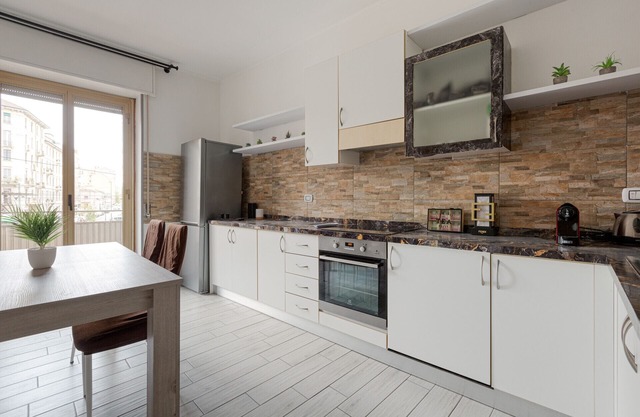 Bovisa Politecnico - Spacious Apt. with balcony!
