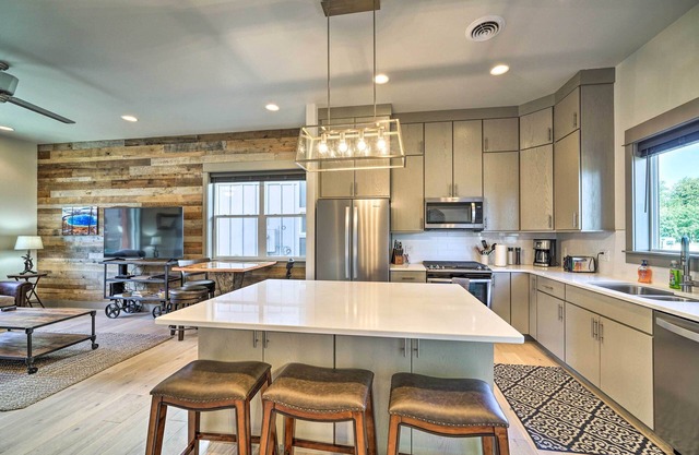Bozeman Stand-Alone Home w/ River Access!