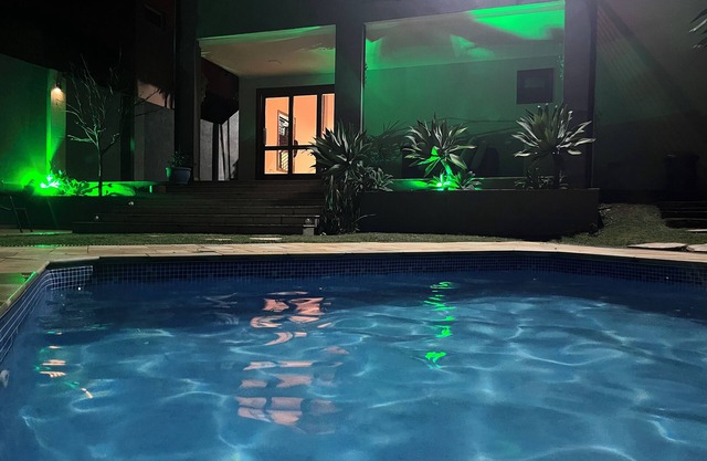 Casa Condomínio Fechado c/3 Suítes. Relaxe c/a Família Acomodação Tranquila