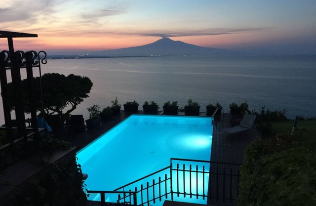 Villa Carmela - Atemberaubende Aussicht auf das Meer und den Vulkan Ätna und den Swimmingpool