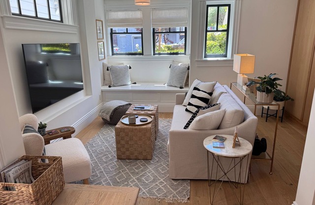 Brand new 1-bedroom & den condo in Pac Heights, San Francisco with WiFi, AC