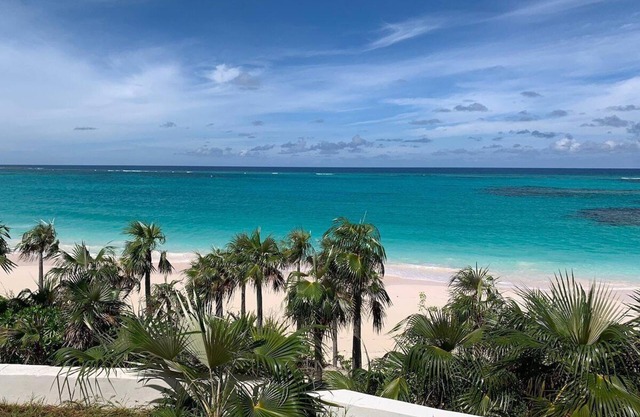 Brand New 10-BR Beachfront Compound w/Pool on Bank