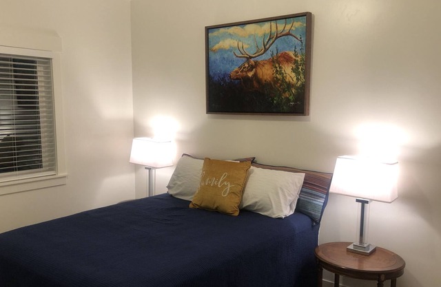 Brand new 2 bedroom apartment with stocked kitchen in Sugar City