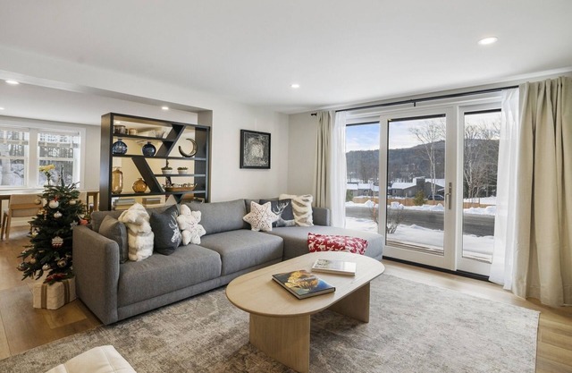 Brand New 2 Bedroom Condo on Mountain Road