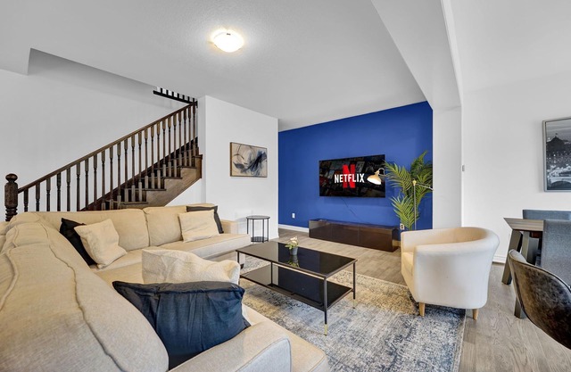 Brand New 2Storey+Ping Pong+65" TV