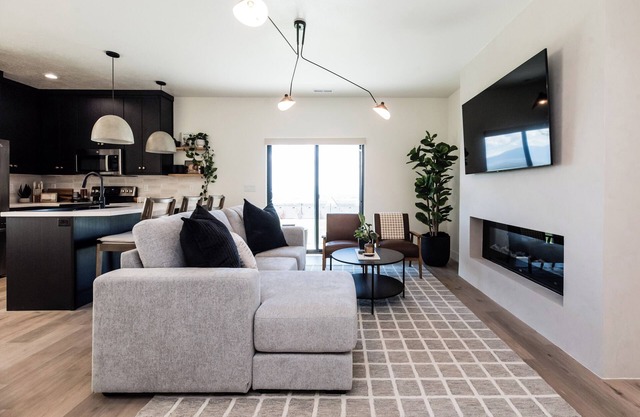 Brand new 3 bed 2 bath with sunset views
