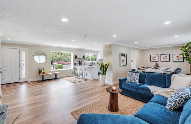 BRAND-NEW 5 room home in the heart of Orem with MINI GOLF, Pool/Ping pong tables