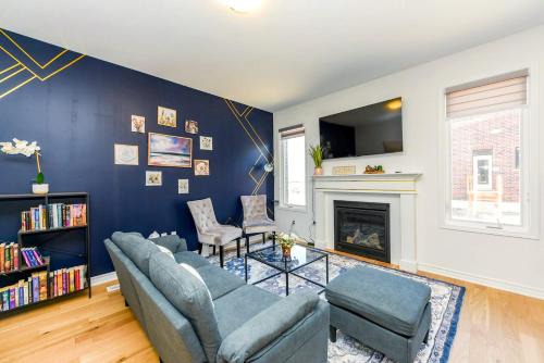 Brand New 7beds-kingbedsfamilysleep15playtable