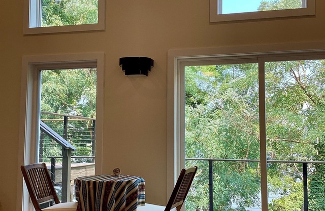 Brand new beautiful Condo/Loft above garage with river View