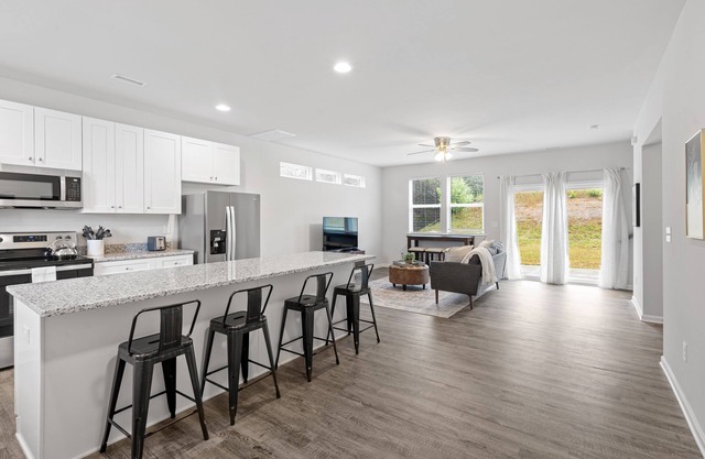 BRAND NEW Build w/ King Bed!