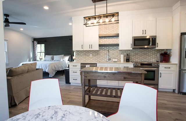 Brand New Bungalow on Lake Lanier!