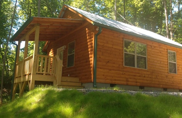 Brand New Cabin in New Mountain Community
