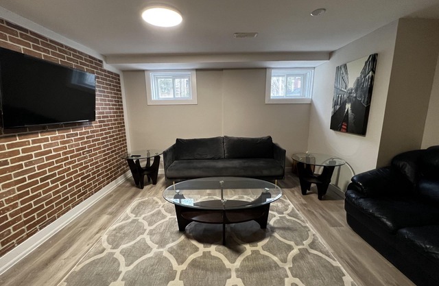 Brand new charming & cozy 1 bed/ 1 bath lower apartment