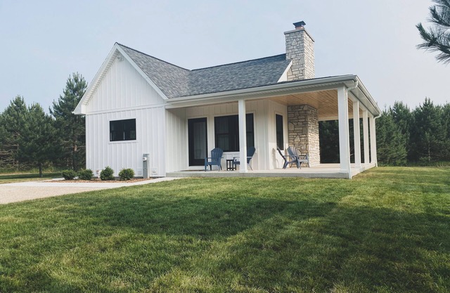 Brand new cottage a few minutes from downtown Sister Bay and Lake Michigan.