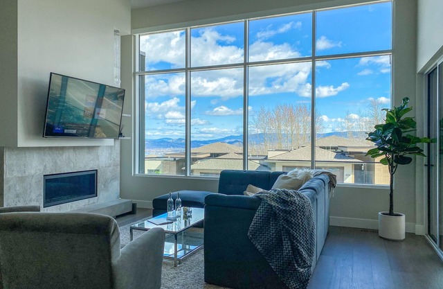 Brand New Executive Fully Furnished Home