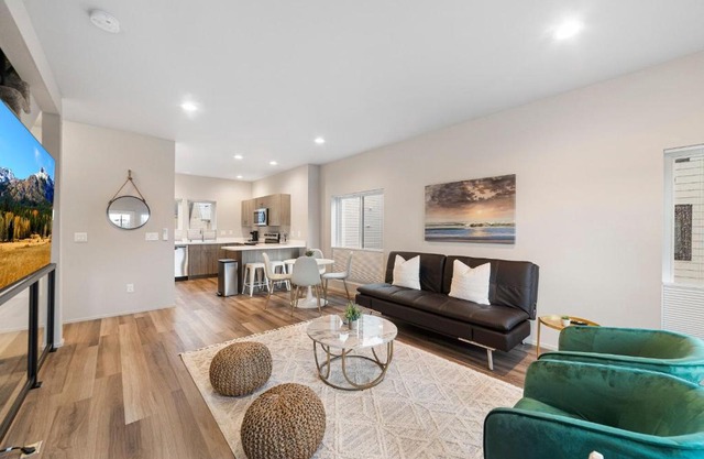 Brand New Fully Updated Condo 906 in Anacortes