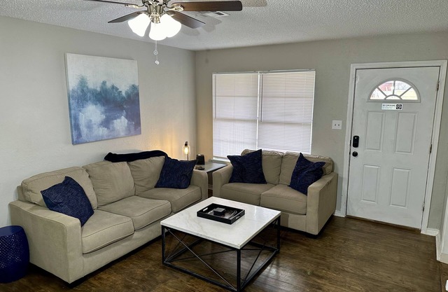 Brand new- just remodeled! Adjustable base beds! Close to Ft. Sill!High end Home