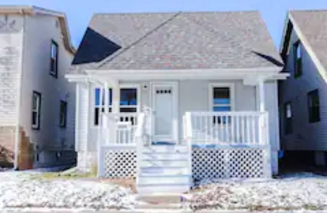 BRAND NEW LISTING FROM A SUPERHOST!