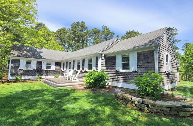 BRAND NEW LISTING! Immaculate 4BD--A/C, Deck, Outdoor Shower, Only 0.2 Mi to Ballston Beach--1-Min Bike Ride!