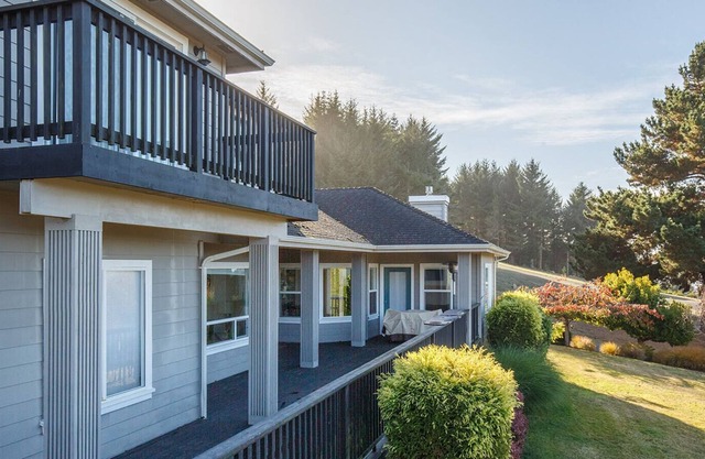 Brand New Listing! The Hill House: Spacious Family Home with Large Deck and Views to the Bay!