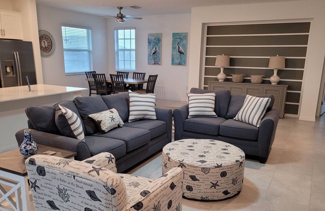Brand New! Luxurious 3BR/2BA Coach Home with Upgrades/Golf near Naples, FL!