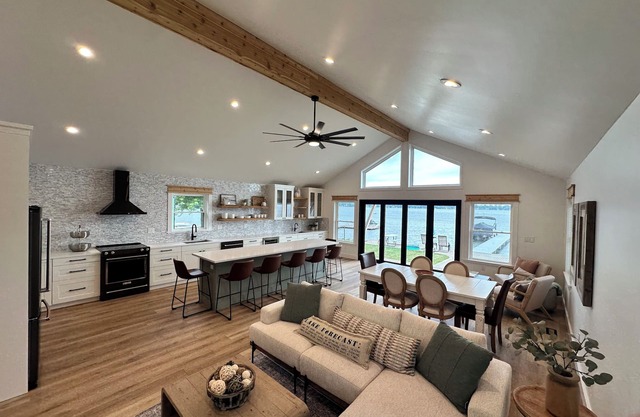 Brand-New Luxury Lakefront! 5BR/4BA, 3 Primary Suites, Dock & Boat Rental Option