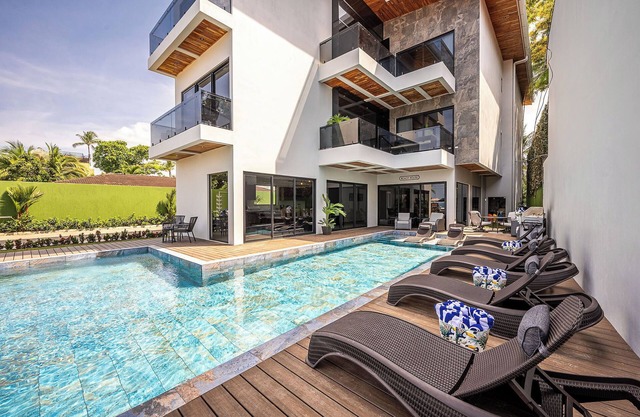 Brand New Luxury Spacious 12 Bedroom Ocean Front Luxury Villa South Jaco.