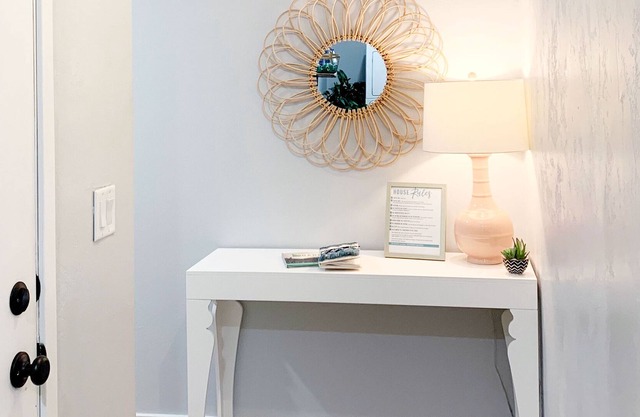 BRAND-NEW Modern Farmhouse Guest Suite