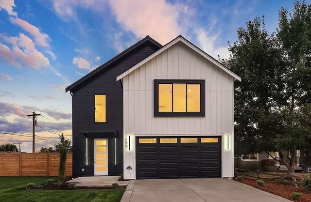 Brand New Modern House with Farmhouse Design