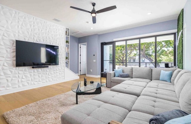 Brand new modern townhouse South Tampa