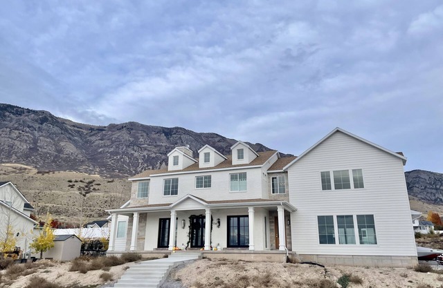 Brand NEW modern ski retreat close to Sundance & BYU