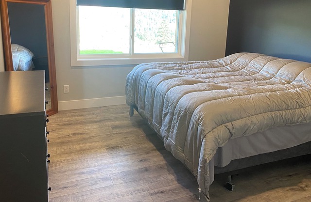 Brand New Mountain View 2 Bedroom 1200sq ft Walk out Suite