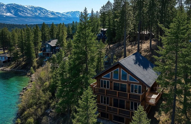 Brand New! Osprey Outlook, Majestic Views, Sleeps 8, Air Conditioning!