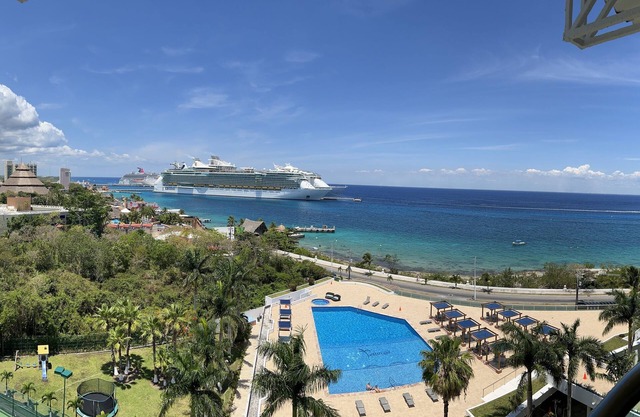 Brand new Palmar 1bedroom penthouse on the 8th floor - Amazing View