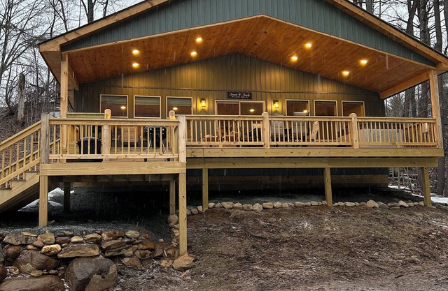 Brand New River Front House with Hot Tub!