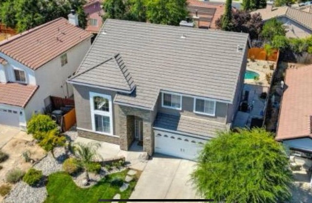 Brand new Spacious 5-bedroom home with all the bells and whistles to die for....