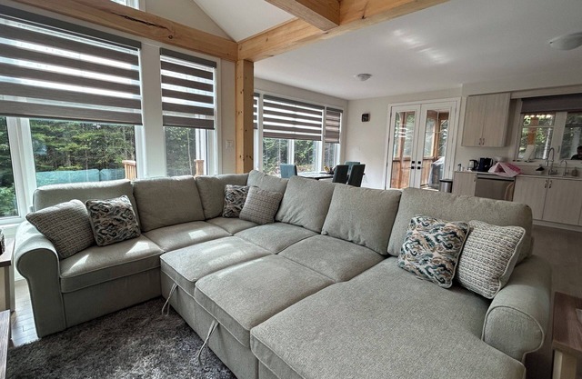 Brand New spacious & beautiful cottage in Northern Lights - Huntsville, Muskoka
