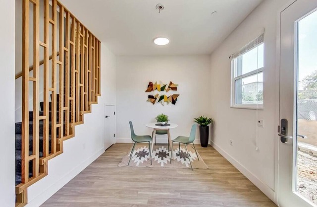 Brand New Stylish Studio Suite Near Downtown!