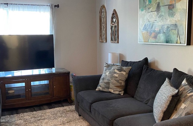 Brand new townhome - fully furnished, close to local hospital